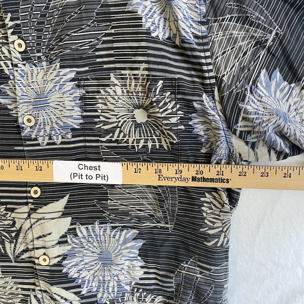Tommy Bahama Mens Grey/Black Sunflower Short Sleeve Buttoned Silk Shirt, large - Picture 5 of 9